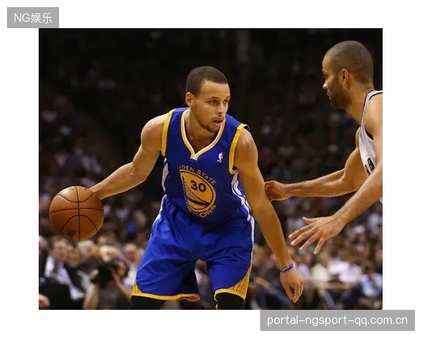 NBA勇士库里切入反跑接球上篮得分：极致控锋背后的训练秘密